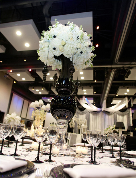 Planning Black And White Parties 9